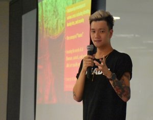 Spreading awareness and understanding through teaching while delivering a workshop on the links between human health, biodiversity conservation, and indigenous rights.