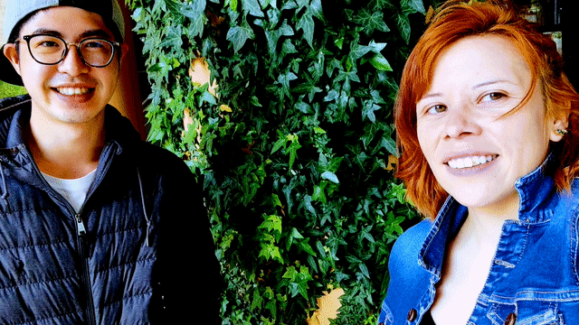 Two animals wear iridescence: Laura (She/her) and Leslie (He/him) are PhD students of the Stuart-Fox lab. Laura is desperately curious about the existence of beautiful shiny things in nature. How organisms have evolved super clever optics tricks to filter, twist, and reflect light to their advantage. Leslie is permanently fascinated by honey bee brain circuits and their learning. From vision to time sensing he uses biology to investigate the philosophical question of what it is like to be a bee. 